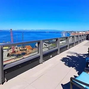 1bedroom 1bath Ferris Wheel Seattle